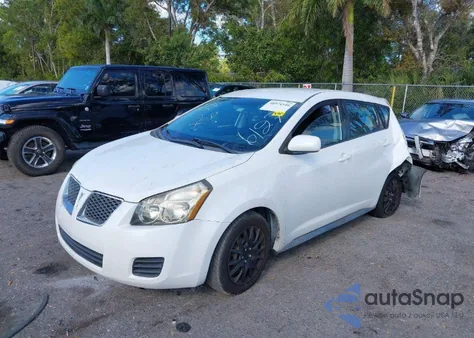 2010 Pontiac Vibe z USA, uszkodzony, nr VIN 5Y2SP6E85AZ416127